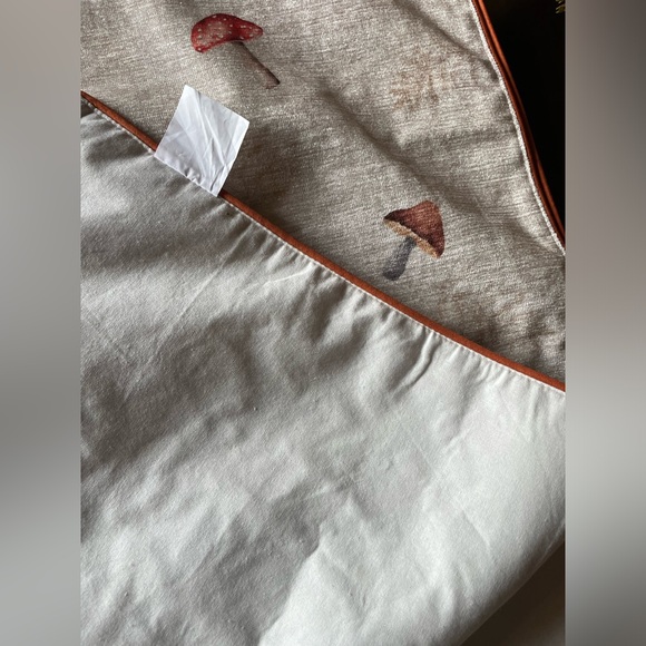 MIREILLE DESIGNS NWT hello Fall Bead Embellished Decorative Table Runner - Picture 11 of 12